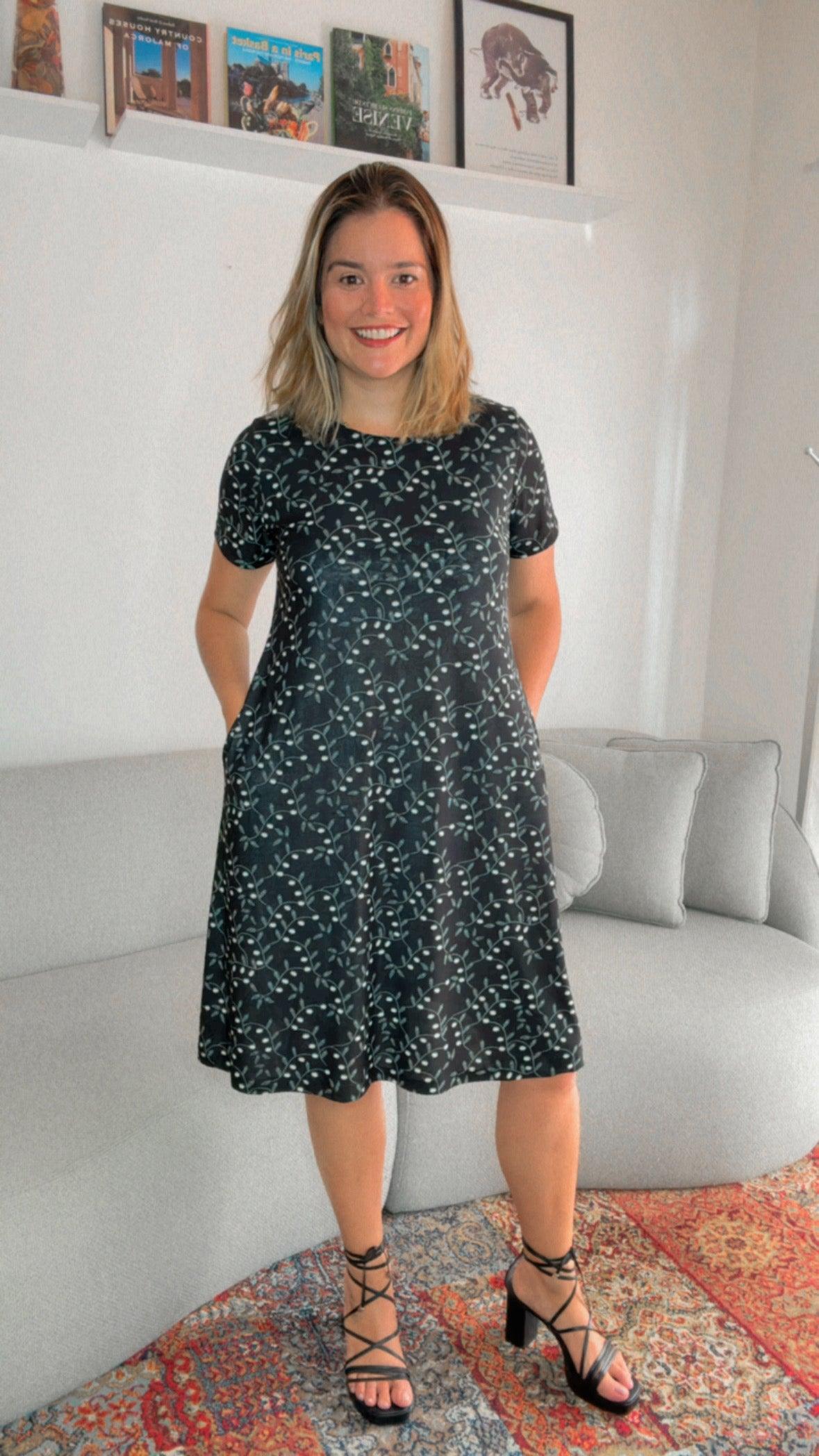 Vestido Sara - Malha Confort Midi com Manga - Bazar Online