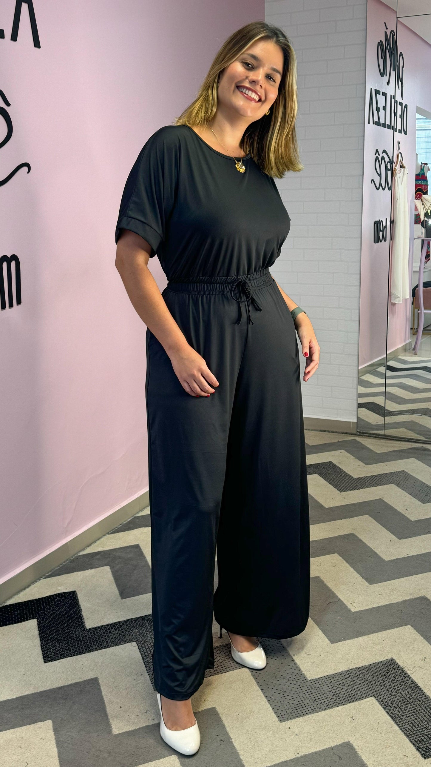 Macacão Isadora - Manga Japonesa com Calça Pantalona - Bazar Online