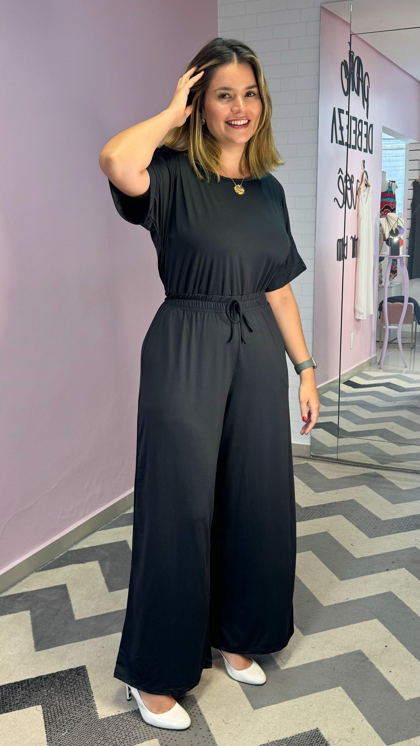 Macacão Isadora - Manga Japonesa com Calça Pantalona - Bazar Online