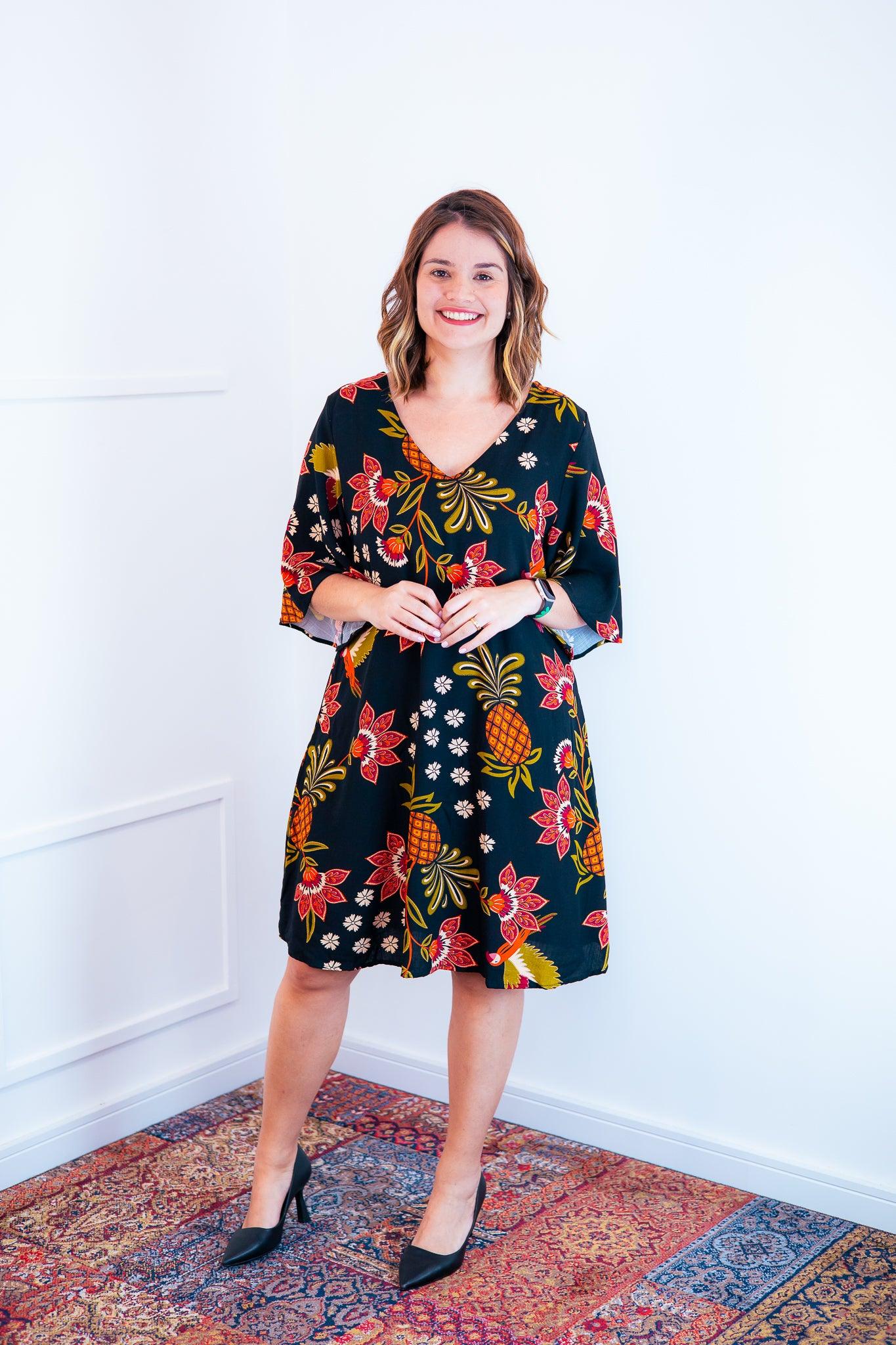 Vestido Sabrina - Decote V Manga Morcego em Viscolinho - Bazar Online