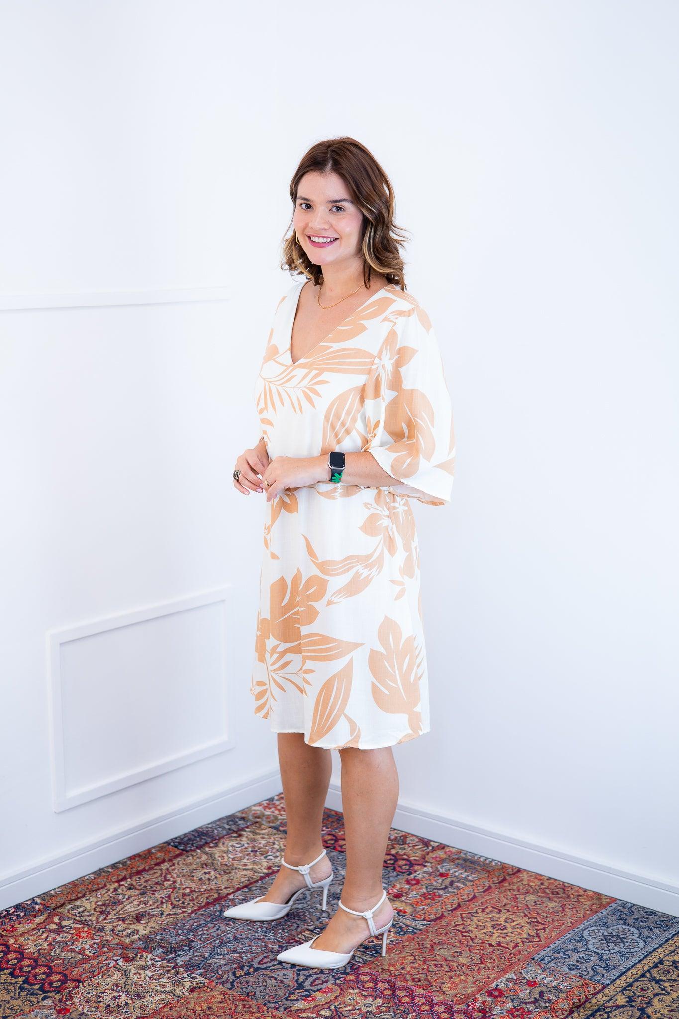 Vestido Sabrina - Decote V Manga Morcego em Viscolinho - Bazar Online