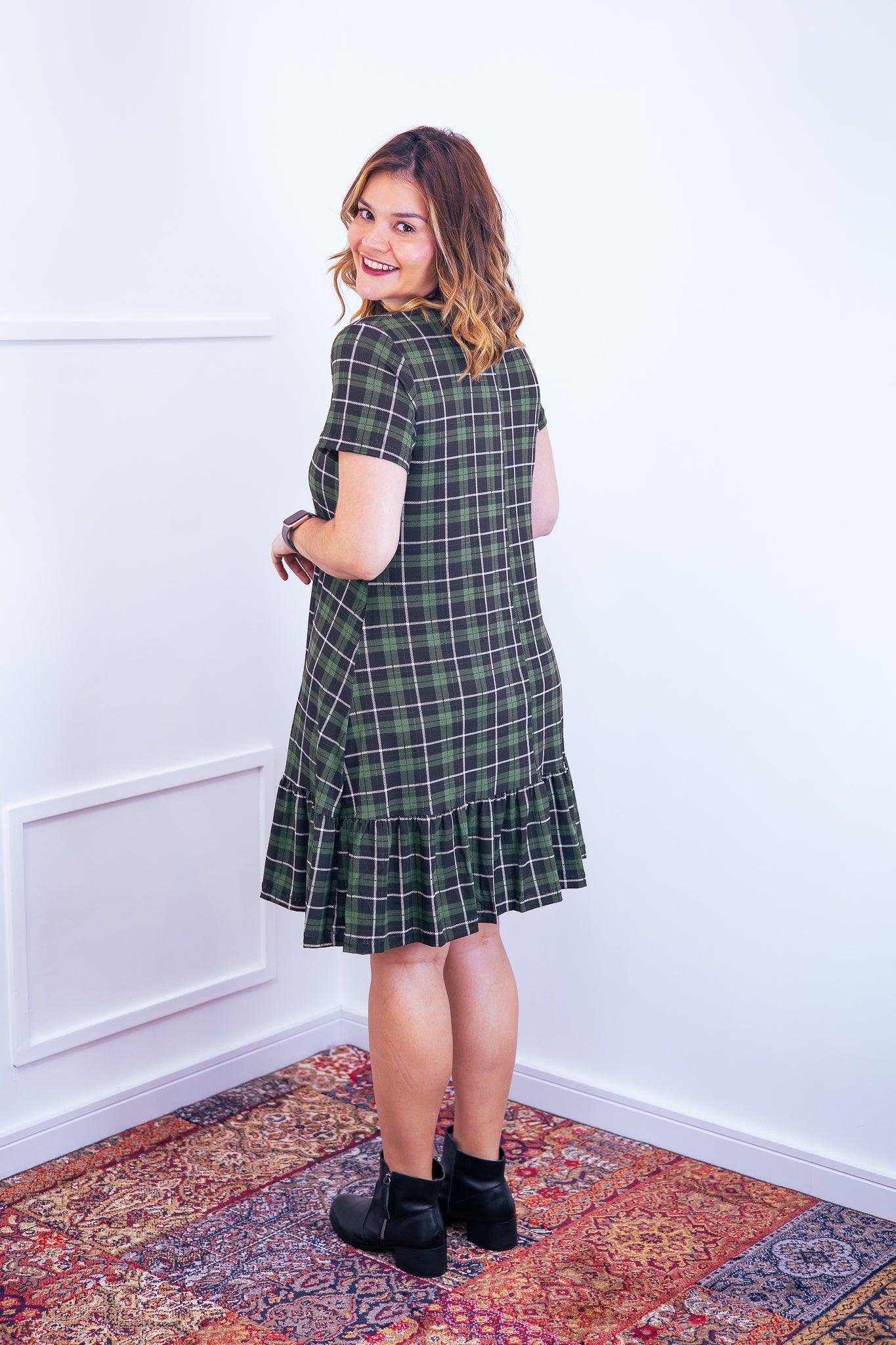 Vestido Verona - Babado Gola V e Manga Curta - Bazar Online