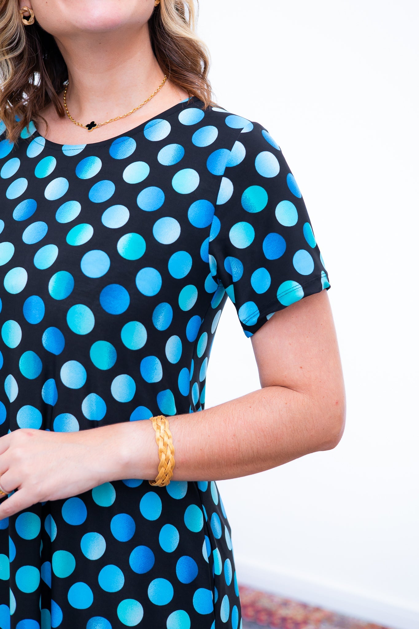 Vestido Sara - Malha Confort Midi com Manga - Bazar Online