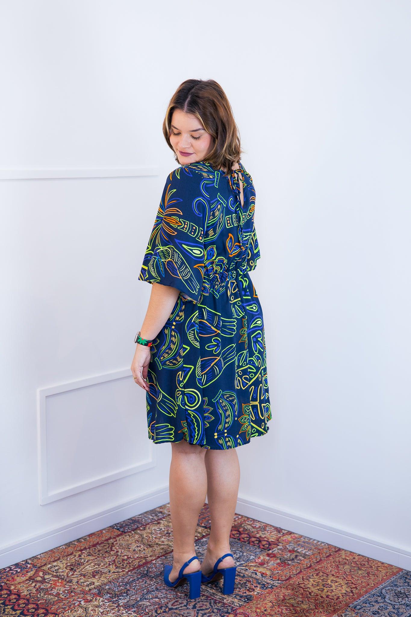 Vestido Sabrina - Decote V Manga Morcego em Viscolinho - Bazar Online