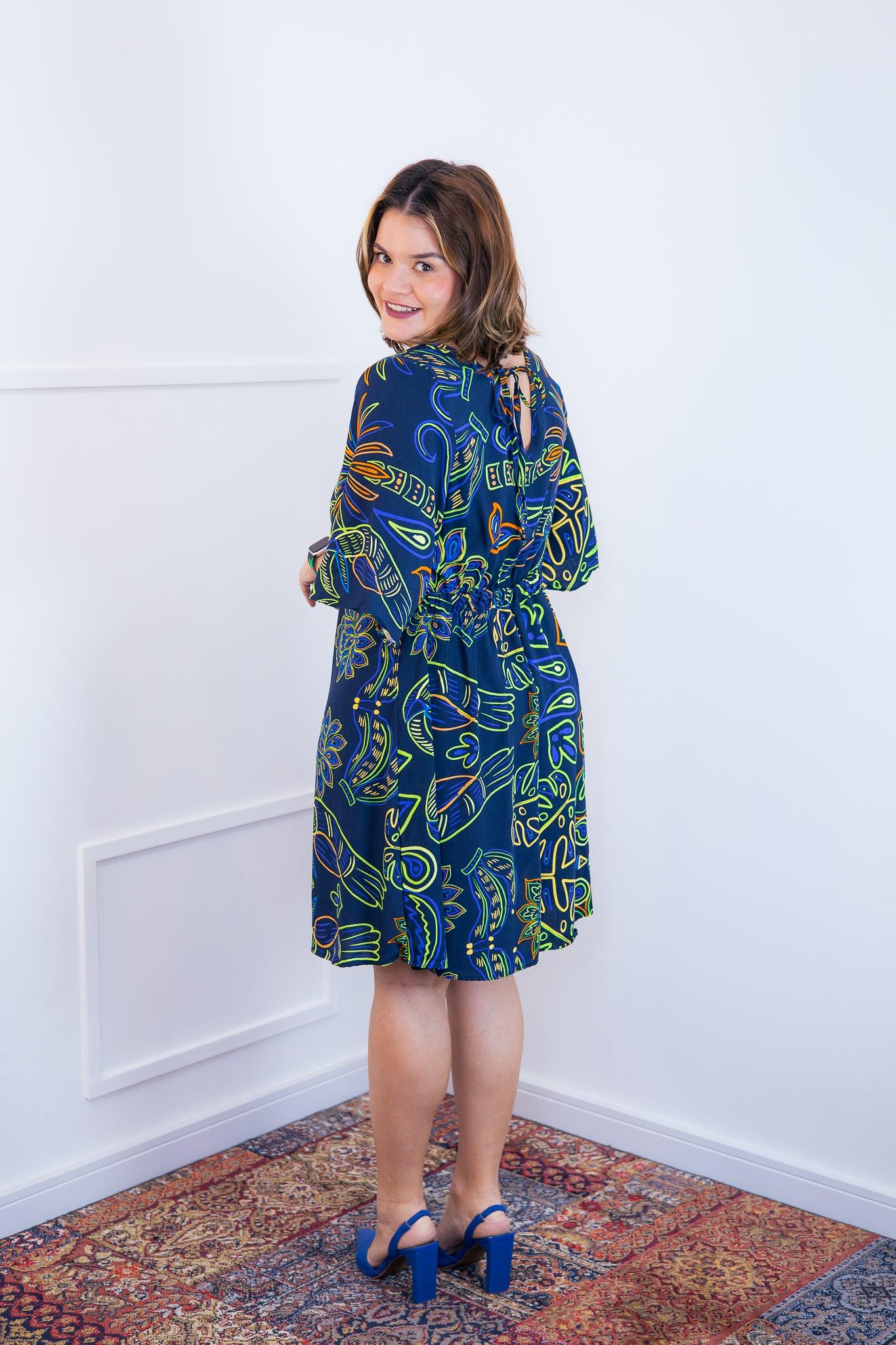 Vestido Sabrina - Decote V Manga Morcego em Viscolinho - Bazar Online