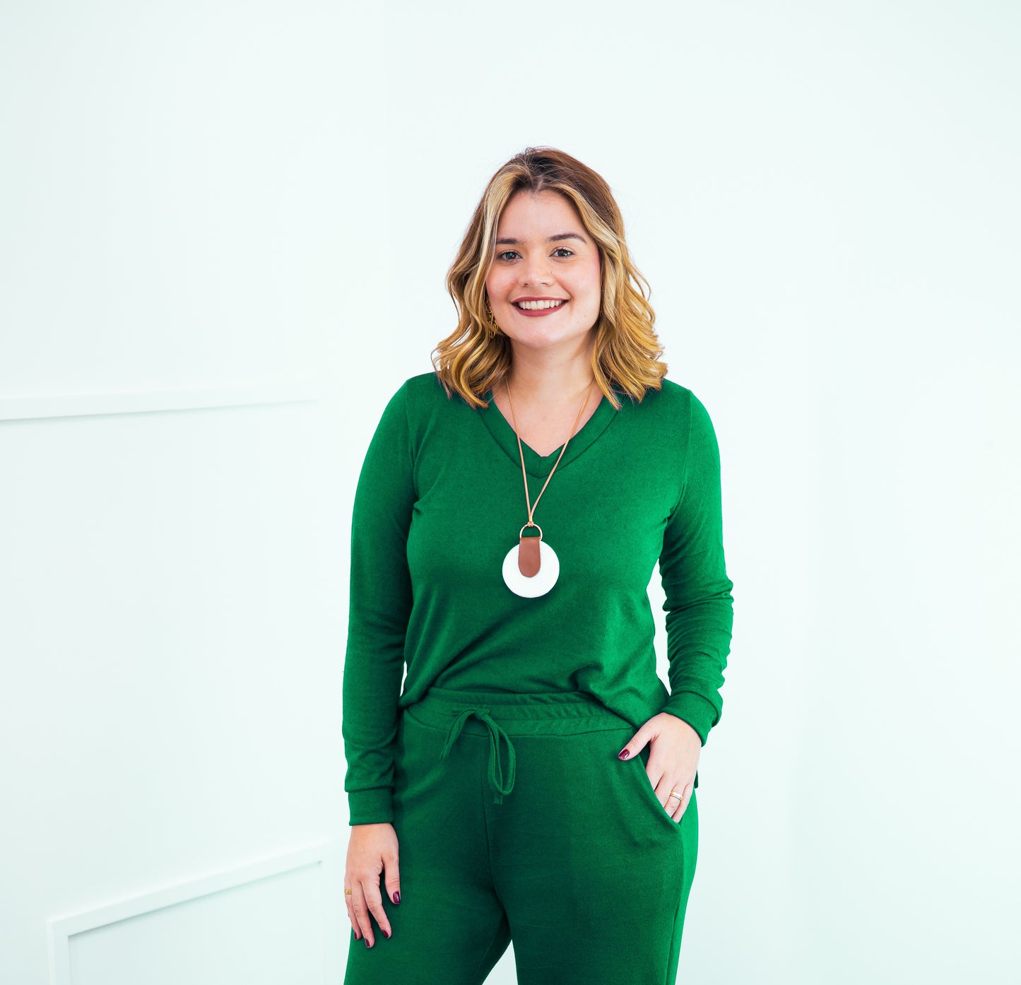 Blusa Paula - Gola V de Manga Longa Lãzinha - Bazar Online