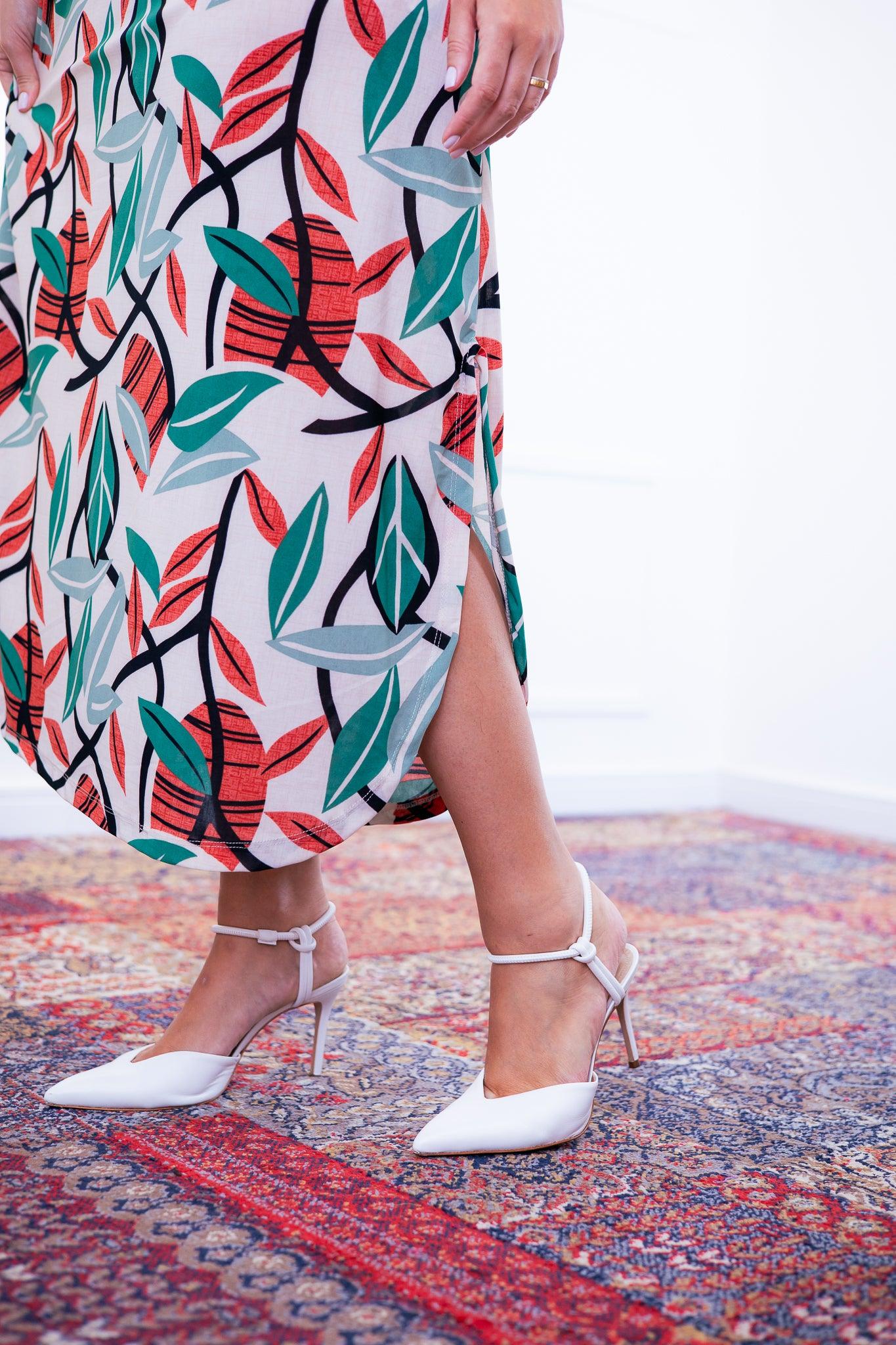 Vestido Antonella - Decote V e Fendas Laterais em Malha Confort - Bazar Online