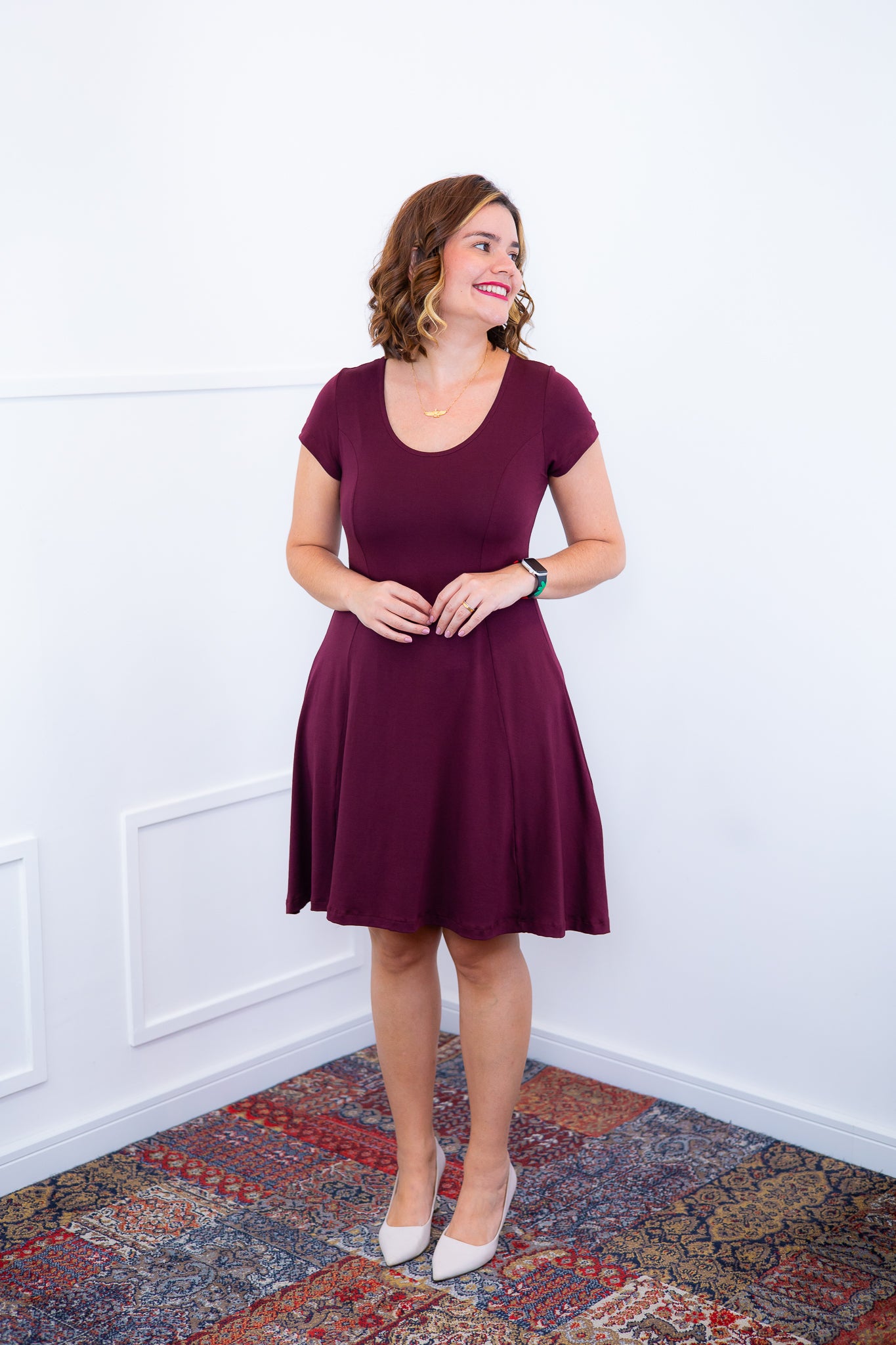 Vestido Melissa - Gola Redonda Acinturado em Viscolycra - Bazar Online