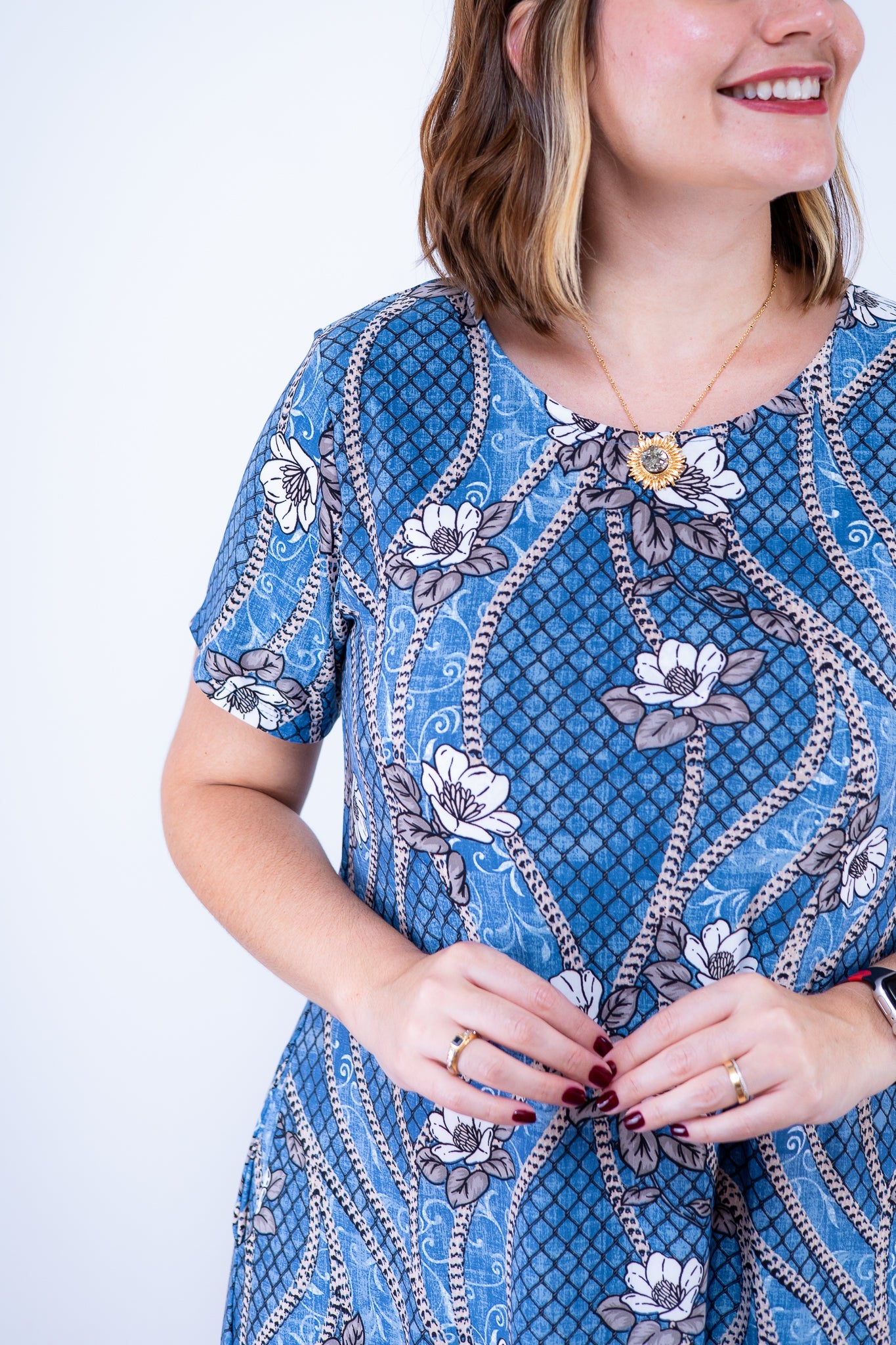 Vestido Sara - Malha Confort Midi com Manga - Bazar Online