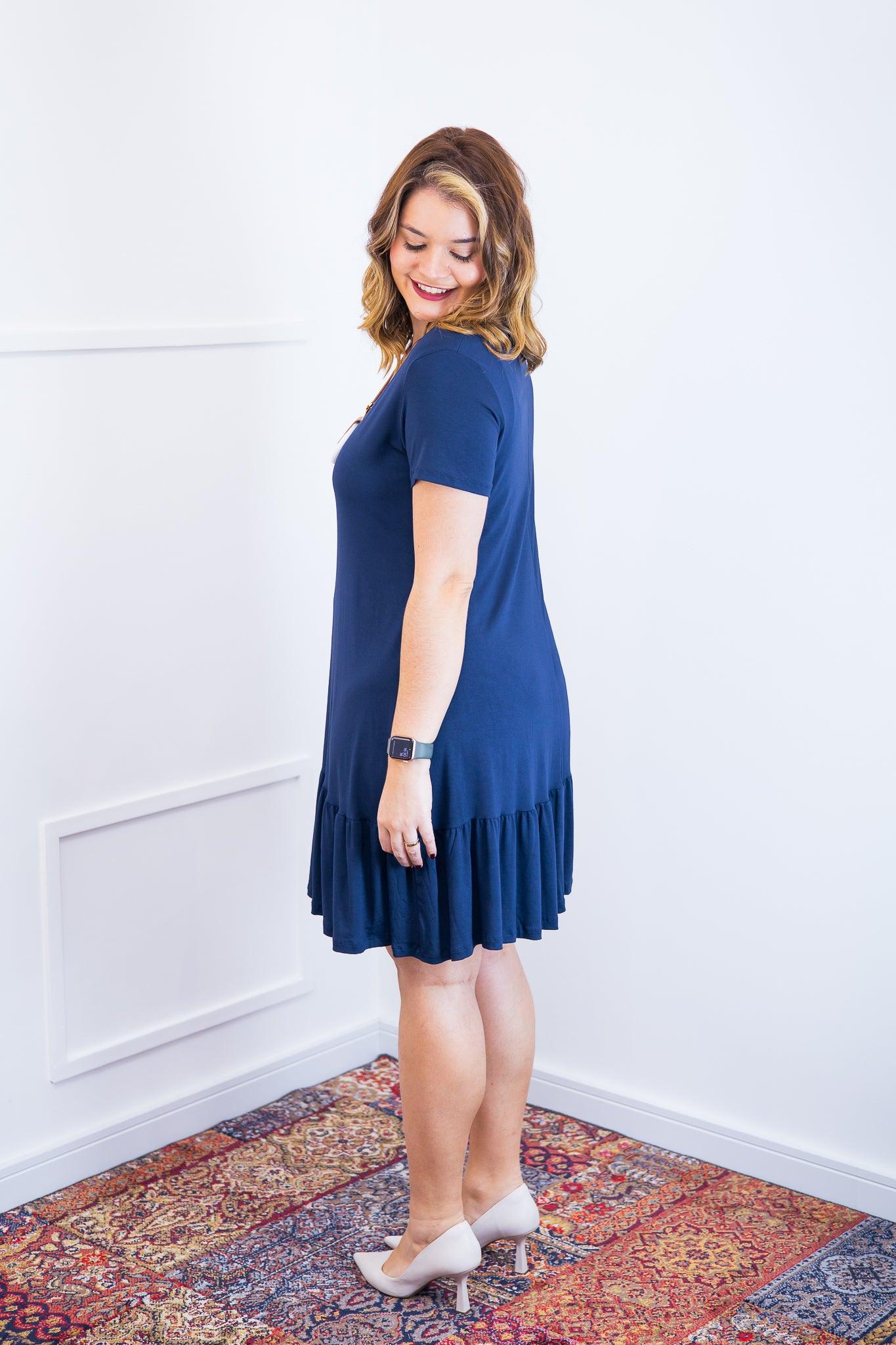 Vestido Verona - Babado Gola V e Manga Curta - Bazar Online