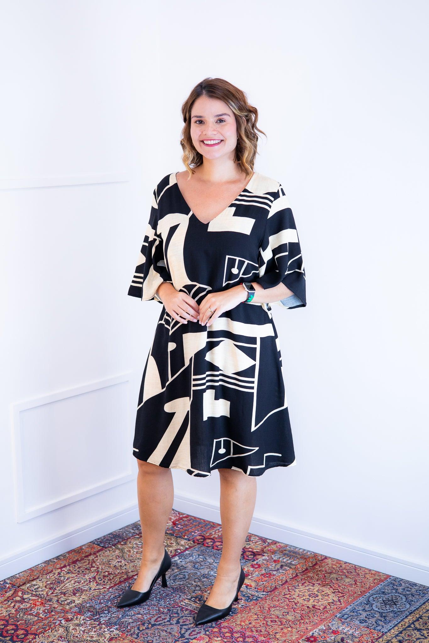 Vestido Sabrina - Decote V Manga Morcego em Viscolinho - Bazar Online