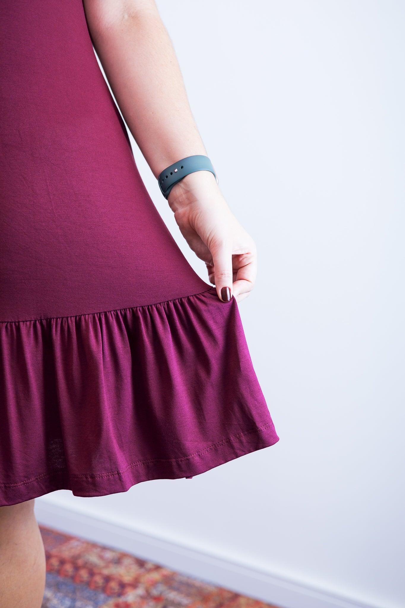 Vestido Verona - Babado Gola V e Manga Curta - Bazar Online