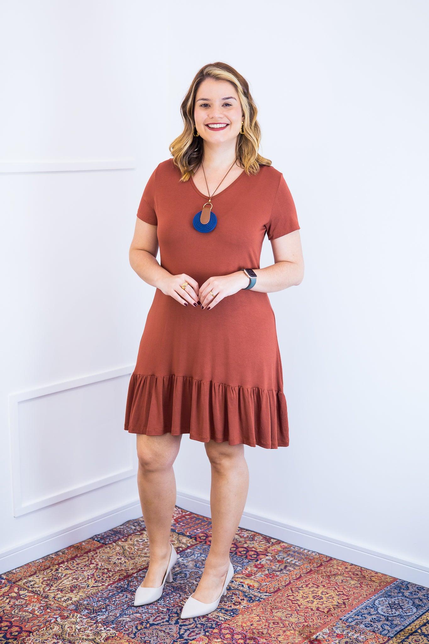 Vestido Verona - Babado Gola V e Manga Curta - Bazar Online