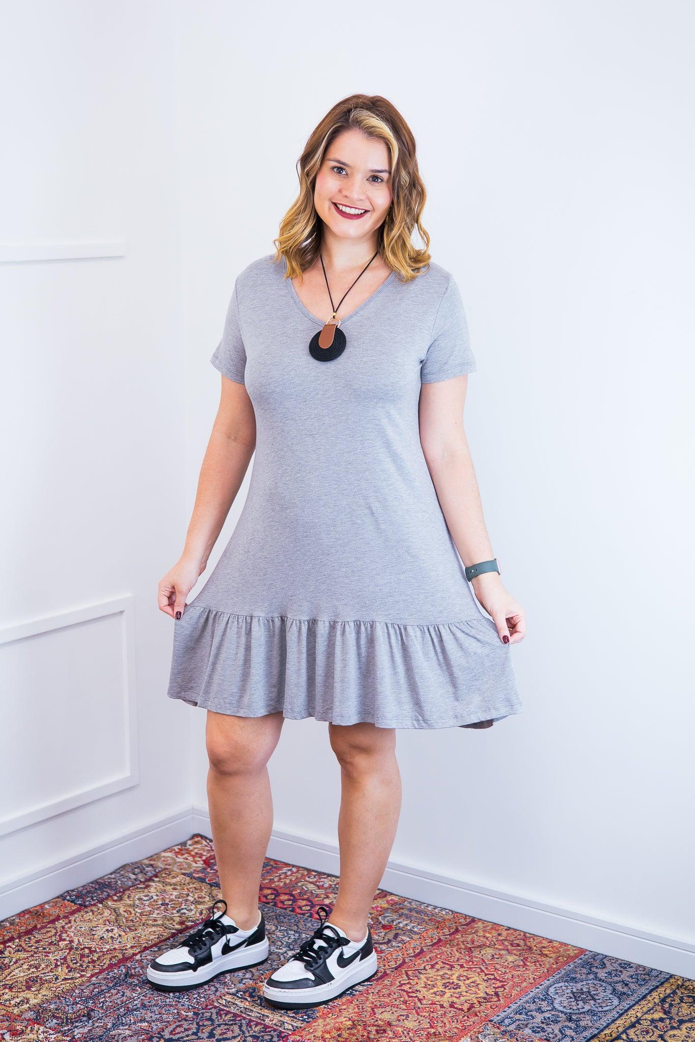 Vestido Verona - Babado Gola V e Manga Curta - Bazar Online