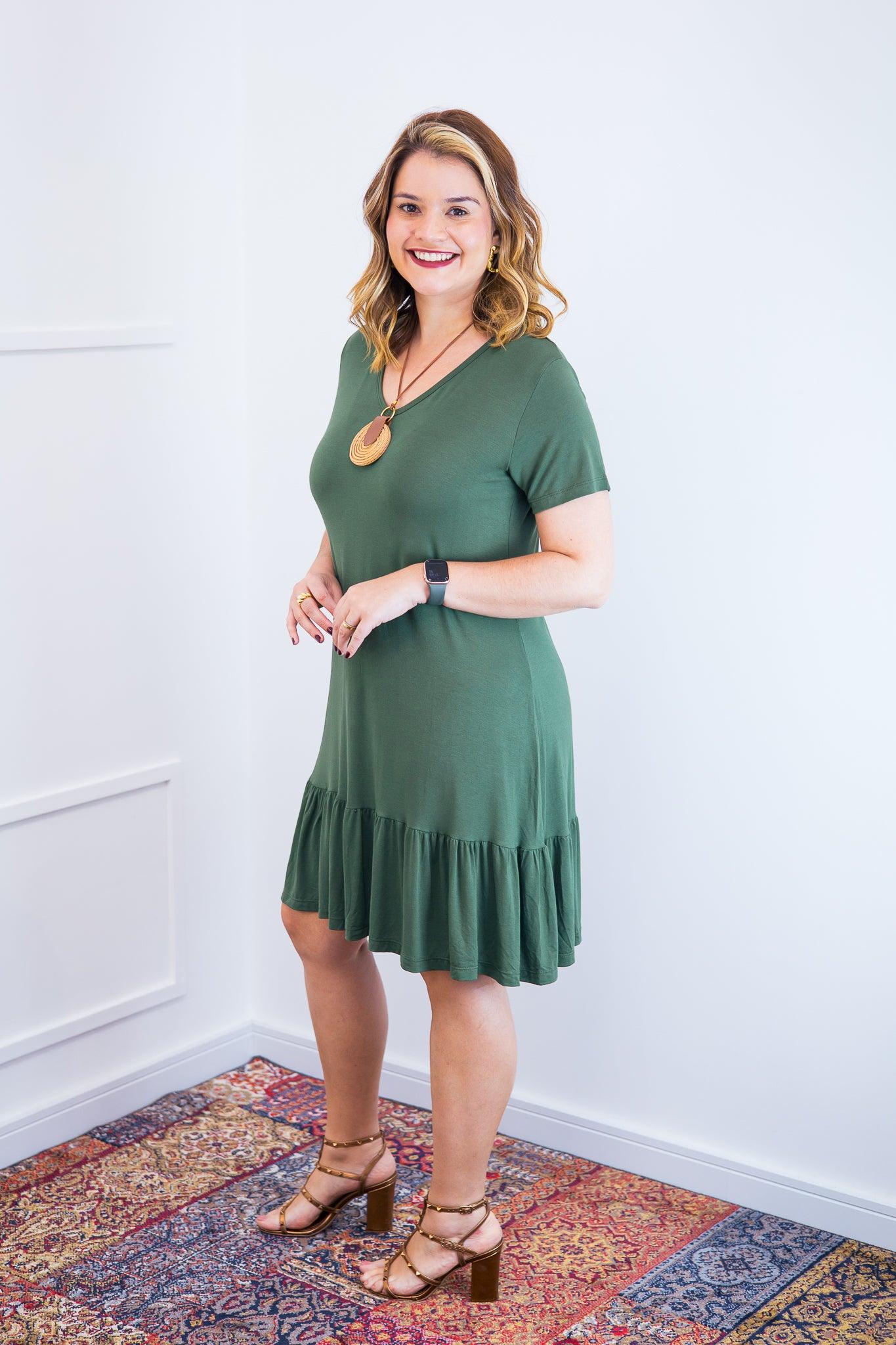 Vestido Verona - Babado Gola V e Manga Curta - Bazar Online