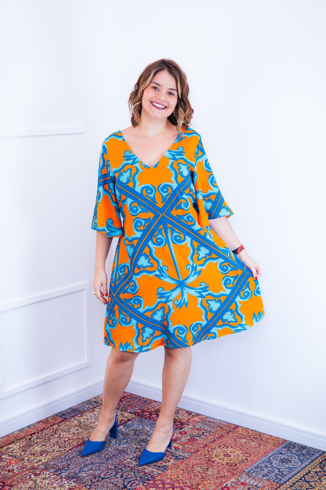 Vestido Sabrina - Decote V Manga Morcego em Viscolinho - Bazar Online