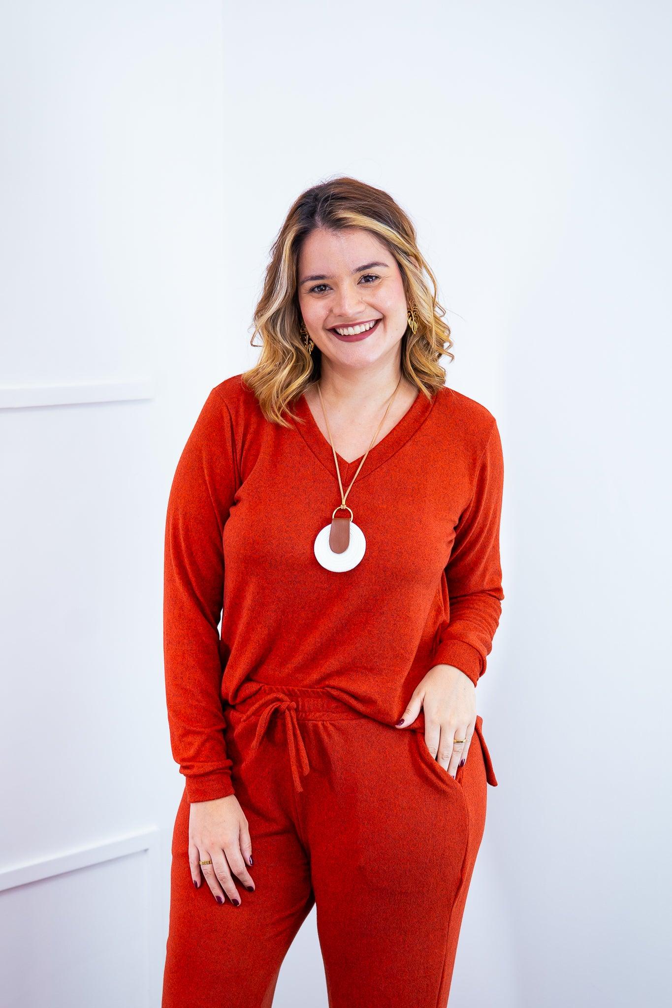 Blusa Paula - Gola V de Manga Longa Lãzinha - Bazar Online