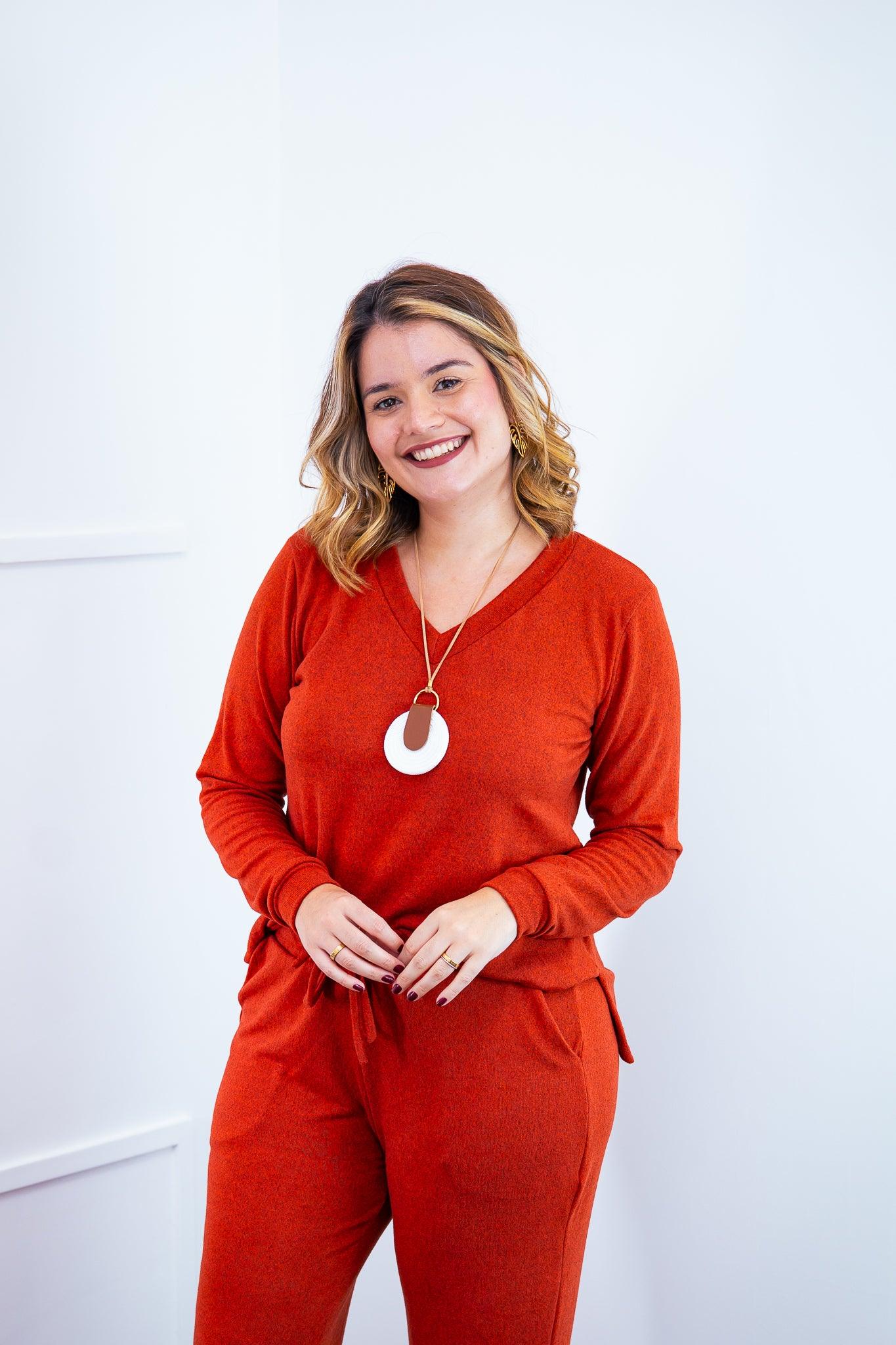 Blusa Paula - Gola V de Manga Longa Lãzinha - Bazar Online