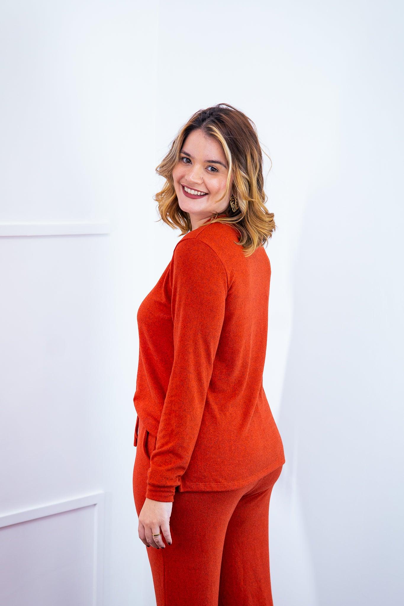 Blusa Paula - Gola V de Manga Longa Lãzinha - Bazar Online