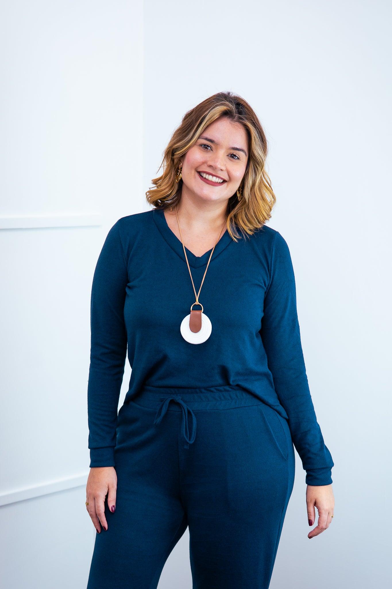 Blusa Paula - Gola V de Manga Longa Lãzinha - Bazar Online