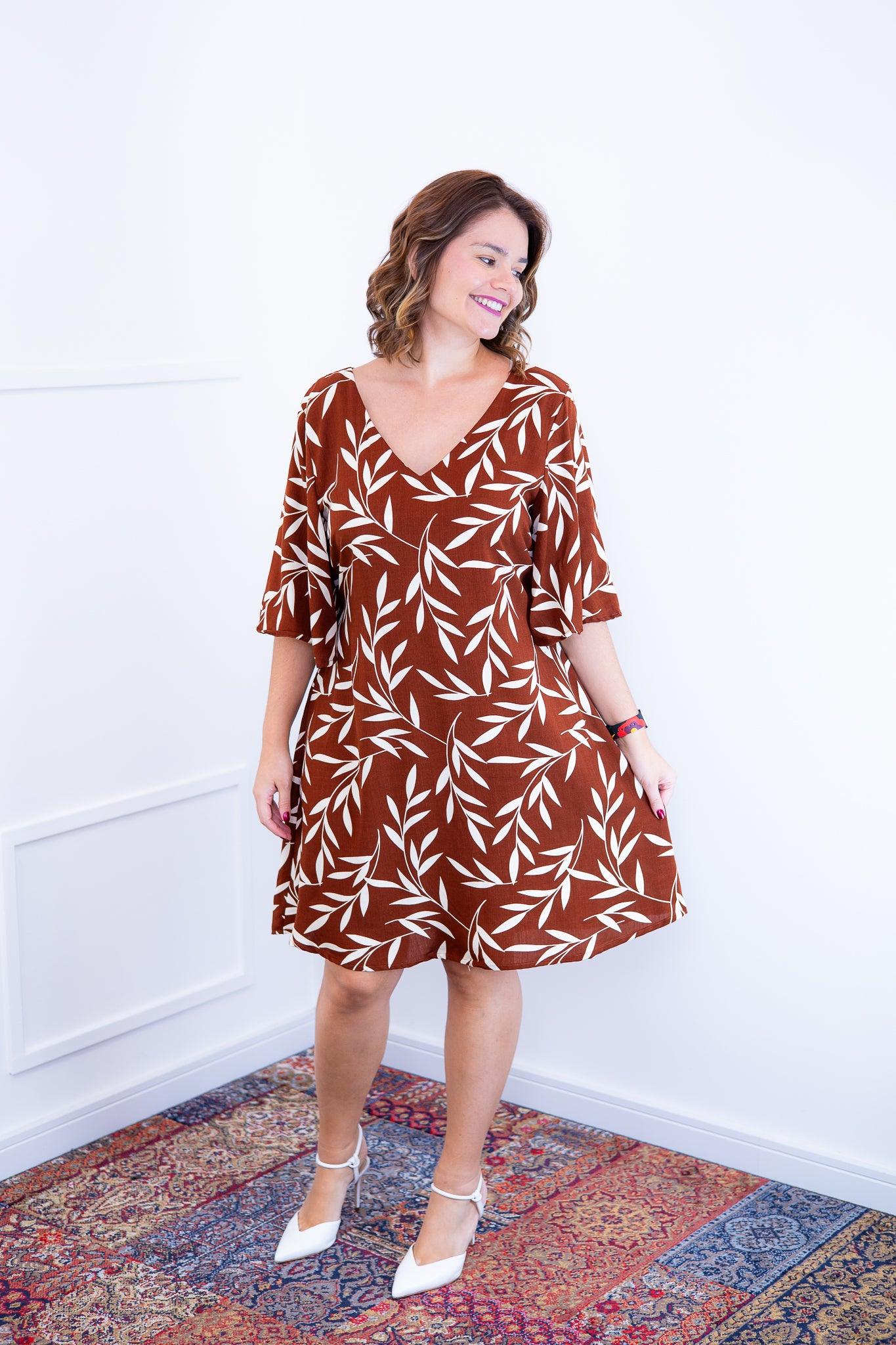 Vestido Sabrina - Decote V Manga Morcego em Viscolinho - Bazar Online