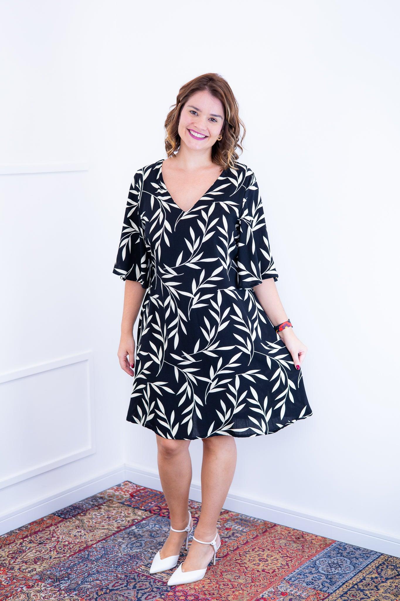 Vestido Sabrina - Decote V Manga Morcego em Viscolinho - Bazar Online