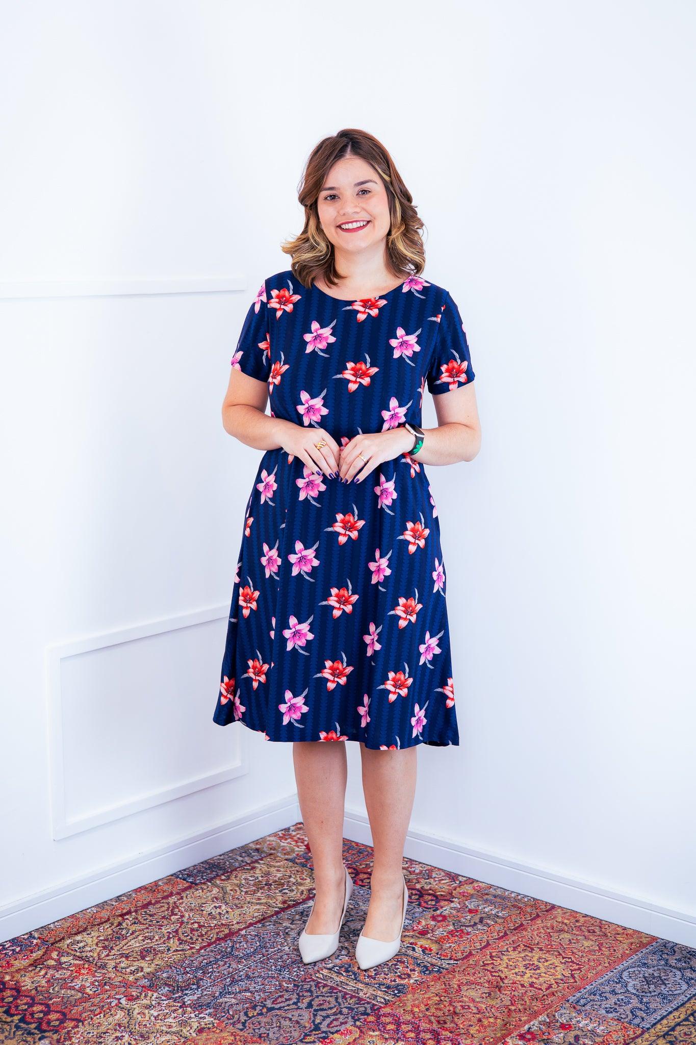 Vestido Sara - Malha Confort Midi com Manga - Bazar Online