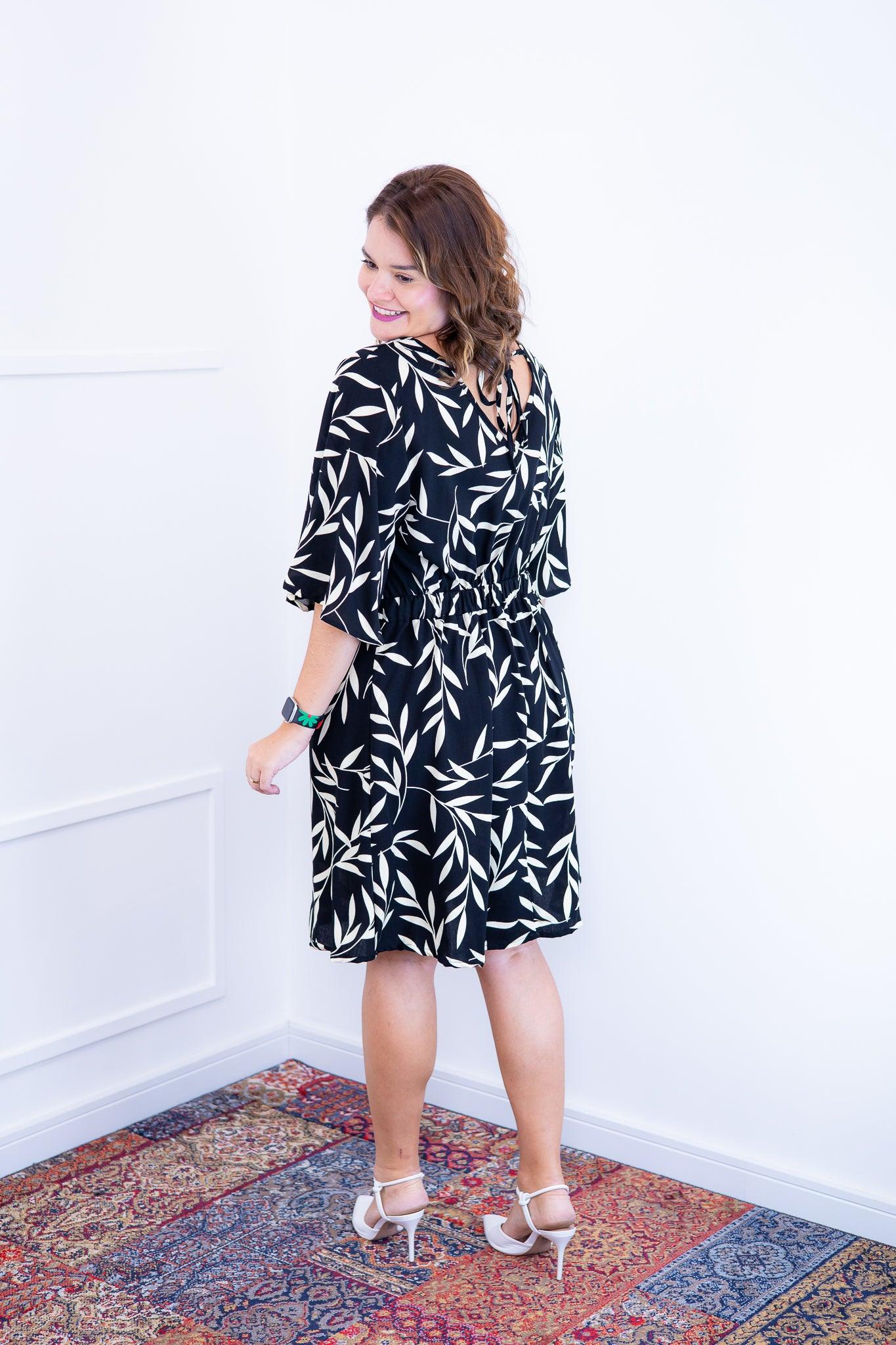 Vestido Sabrina - Decote V Manga Morcego em Viscolinho - Bazar Online