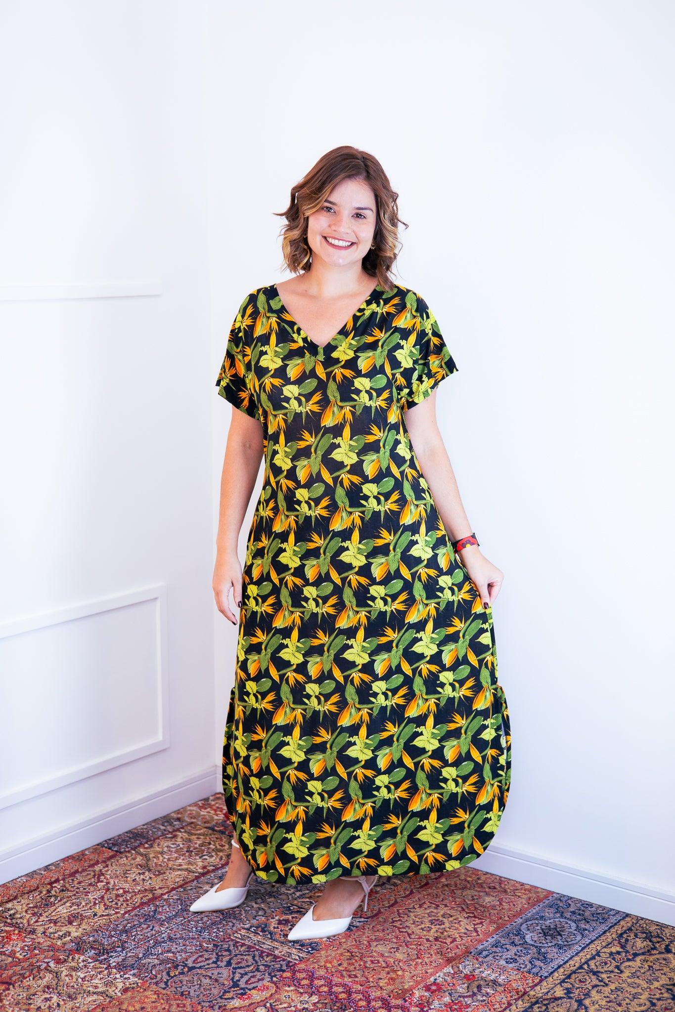 Vestido Antonella - Decote V e Fendas Laterais em Malha Confort - Bazar Online