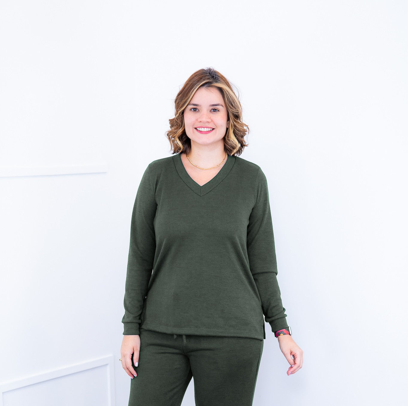 Blusa Paula - Gola V de Manga Longa Lãzinha - Bazar Online