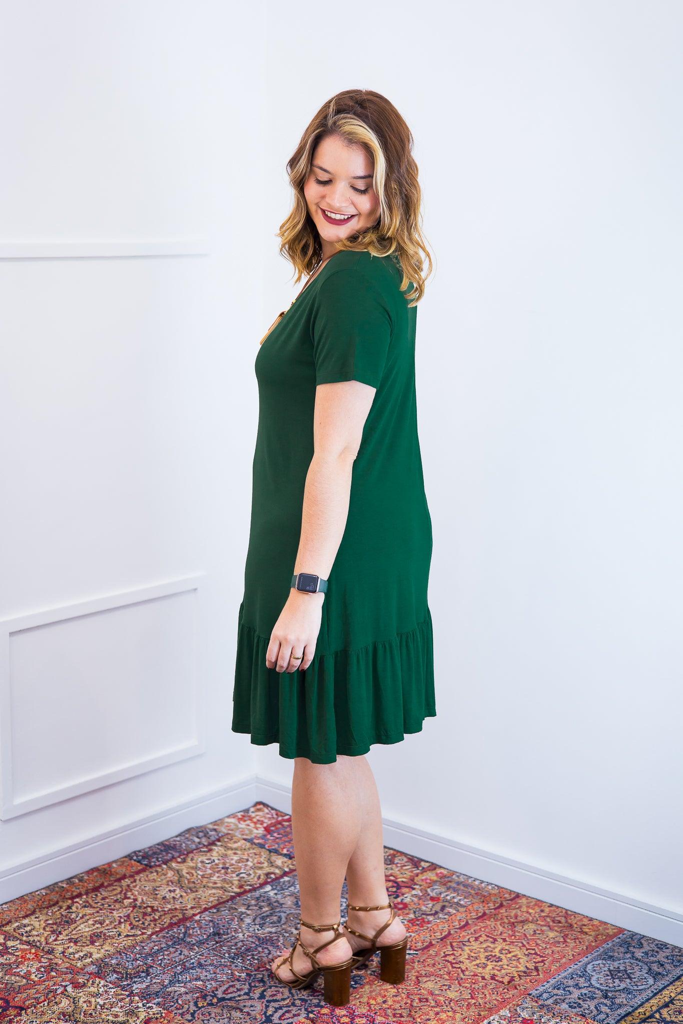 Vestido Verona - Babado Gola V e Manga Curta - Bazar Online